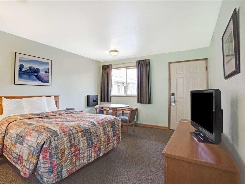 Travelodge By Wyndham Seattle North Of Downtown Екстер'єр фото