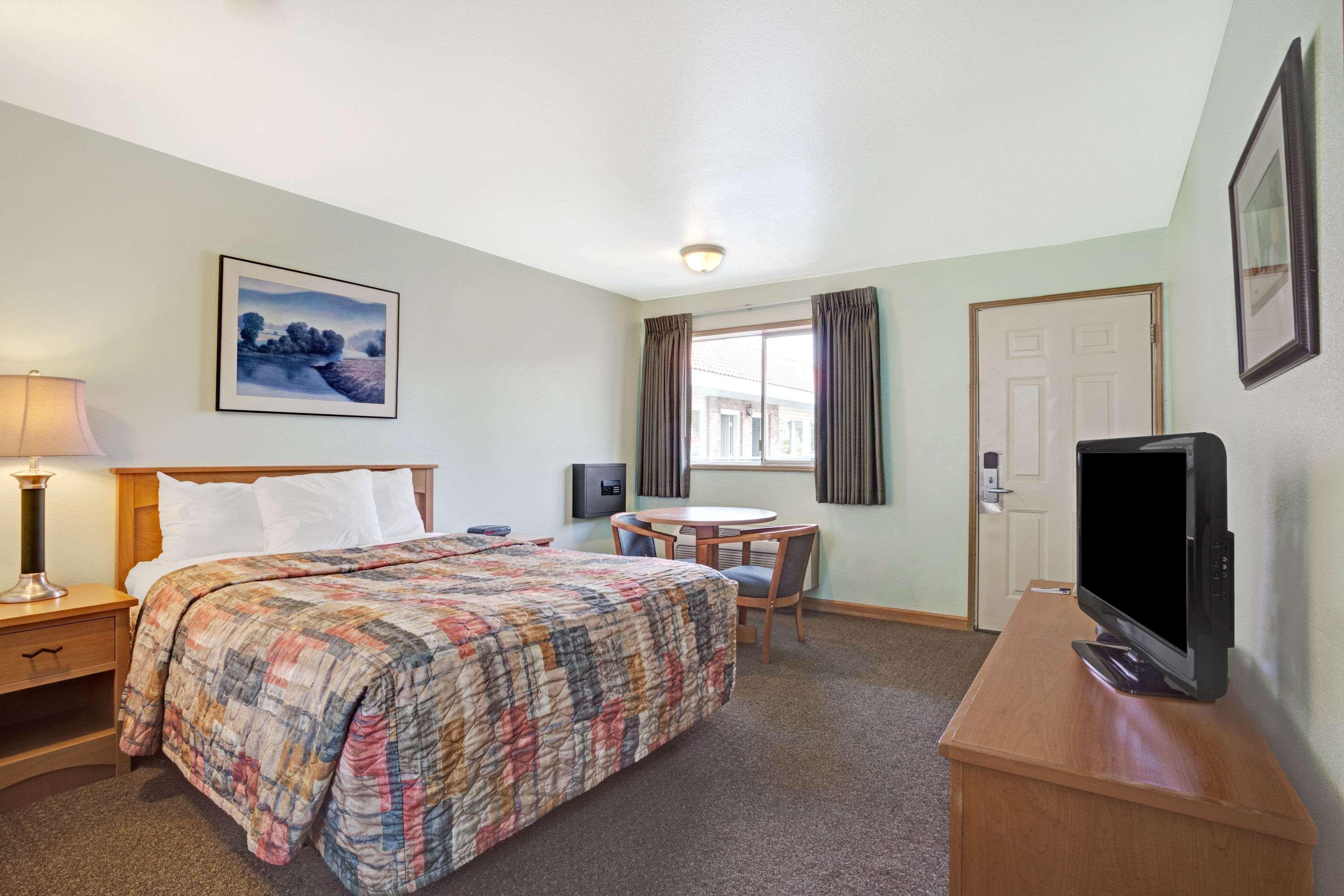 Travelodge By Wyndham Seattle North Of Downtown Екстер'єр фото