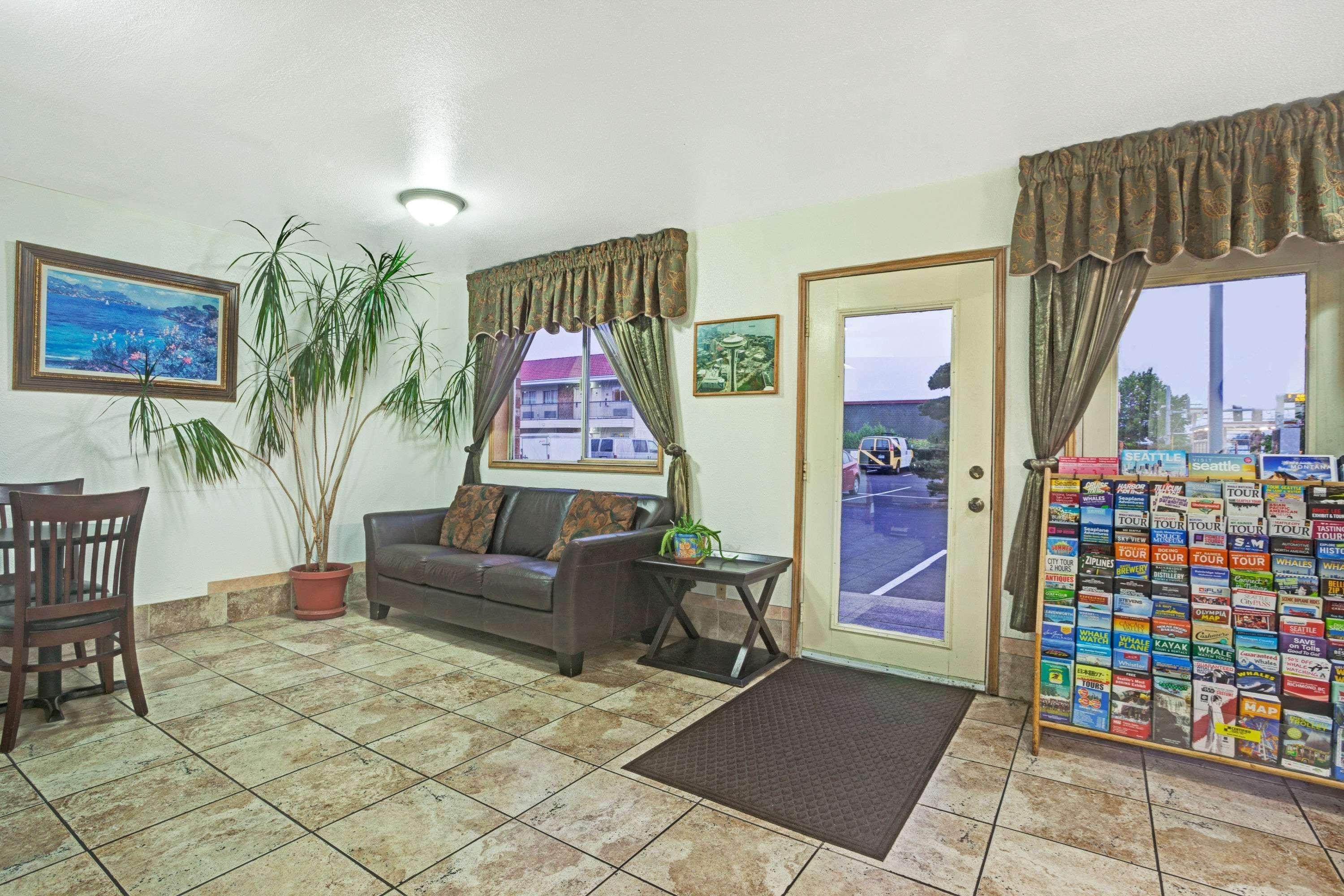 Travelodge By Wyndham Seattle North Of Downtown Екстер'єр фото
