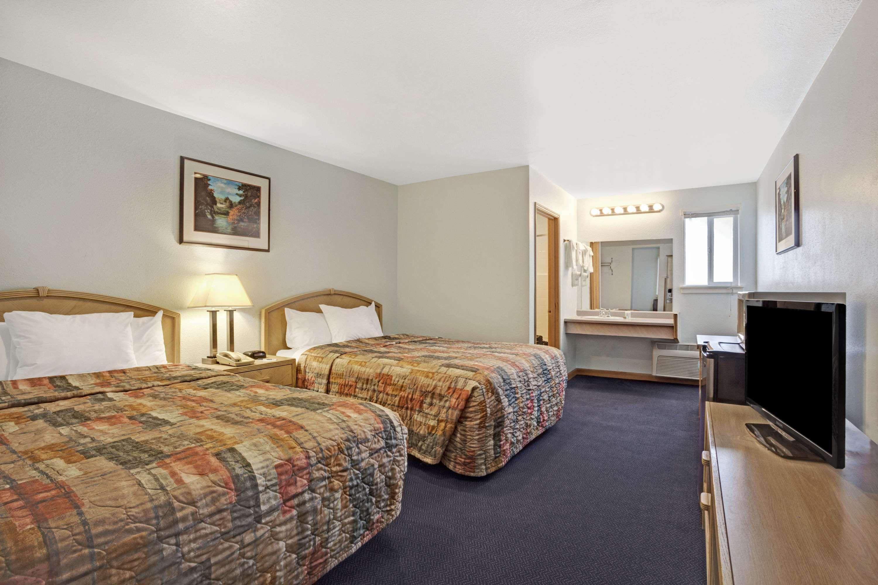 Travelodge By Wyndham Seattle North Of Downtown Екстер'єр фото