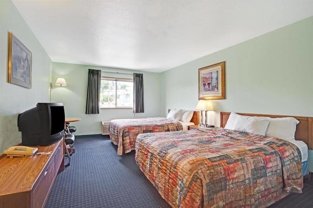 Travelodge By Wyndham Seattle North Of Downtown Екстер'єр фото